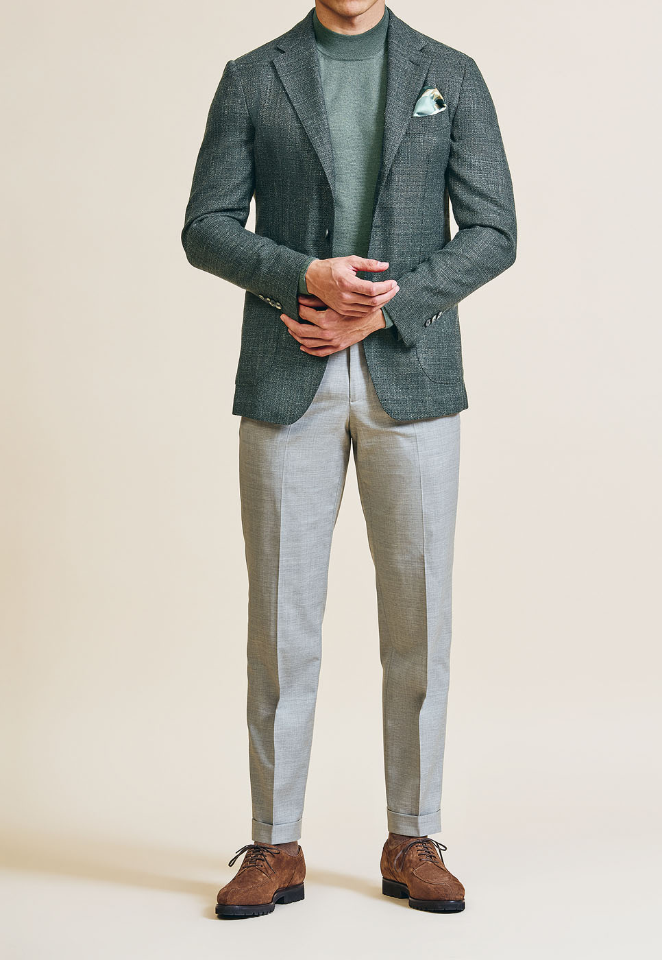 A Pearce Bespoke custom suit on a male model.