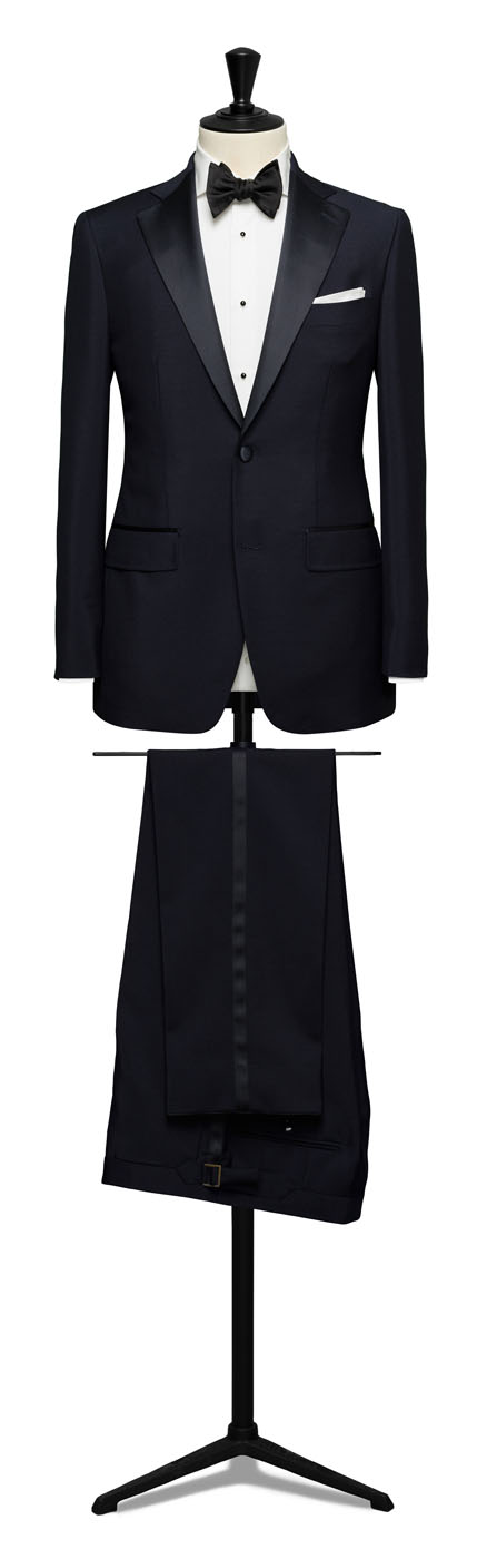 A mens formal custom suit from Pearce Bespoke.