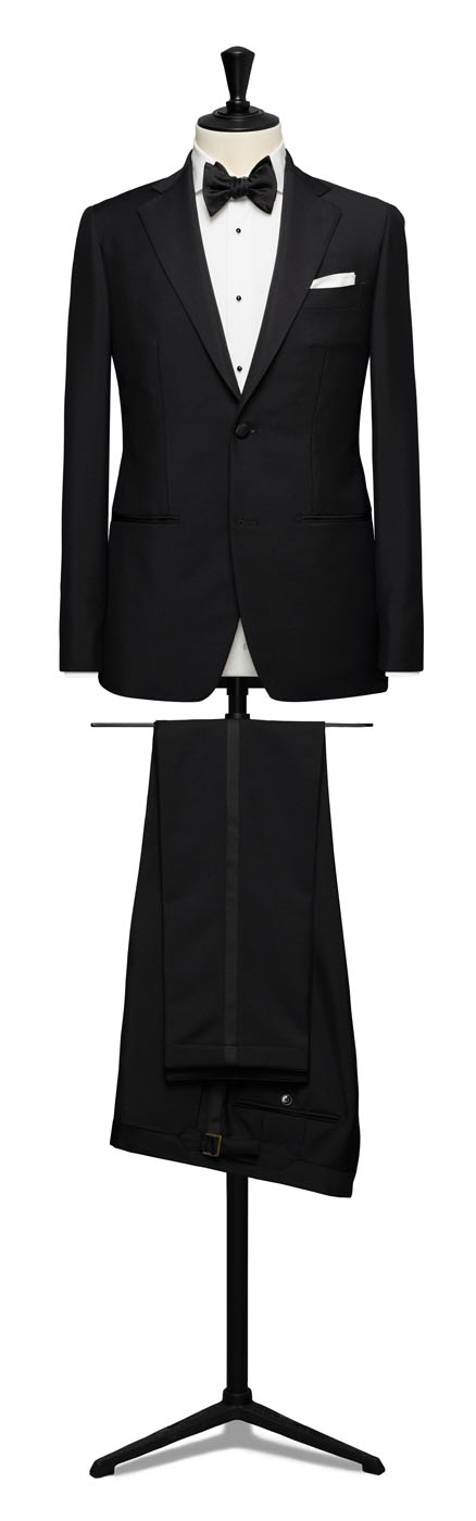 A mens formal custom suit from Pearce Bespoke.